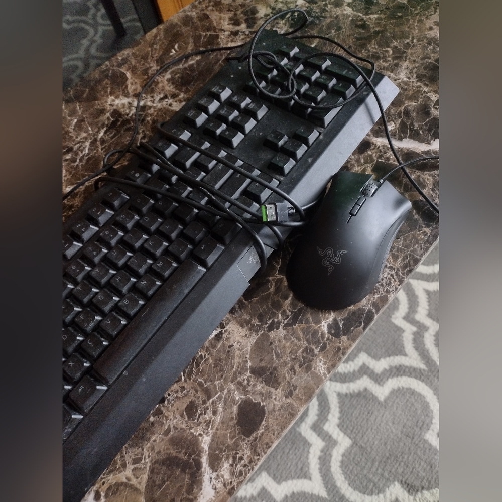 Razor gaming keyboard and mouse